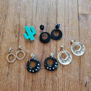 Lot of pinup style costume jewelry
